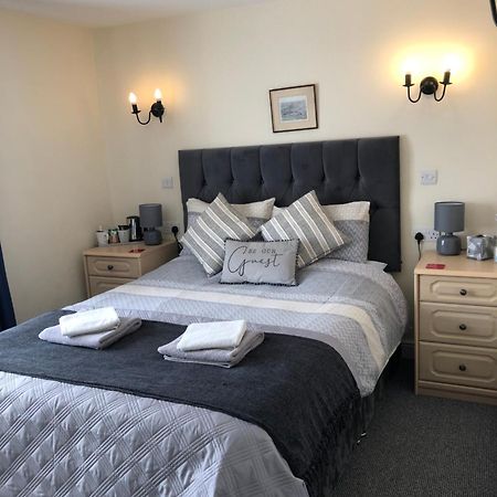 The Stowey Arms Bed and Breakfast Exminster Exteriör bild